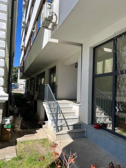 Spațiu comercial, de 98 mp, în Central