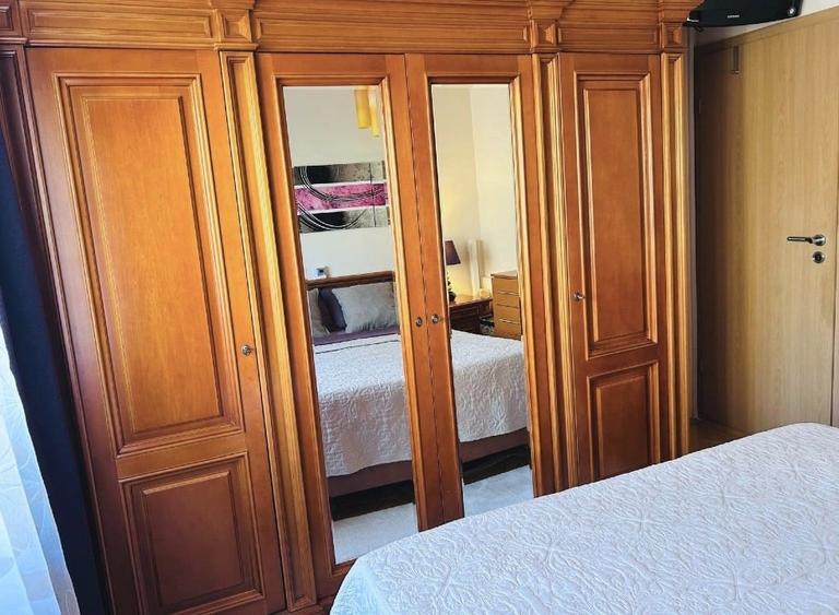 Apartament cu 3 camere decomandat, mobilat în Bucovina