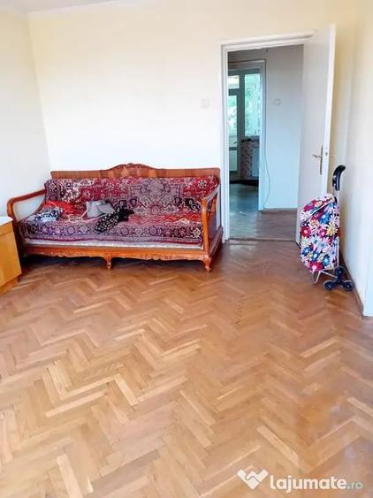 Apartament cu 3 camere decomandat în Țiglina 2