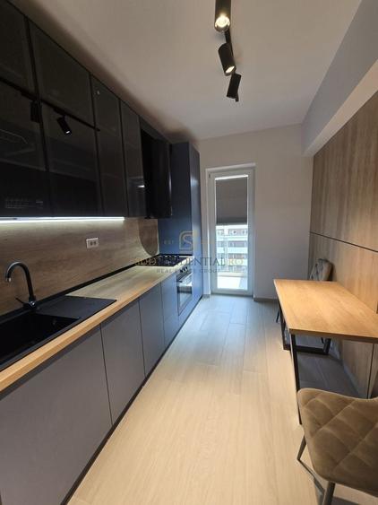 Apartament cu 2 camere decomandat, mobilat în Apărătorii Patriei