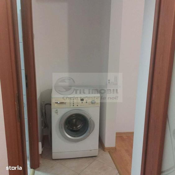 Apartament cu 3 camere semidecomandat, mobilat în Mircea cel Bătrân
