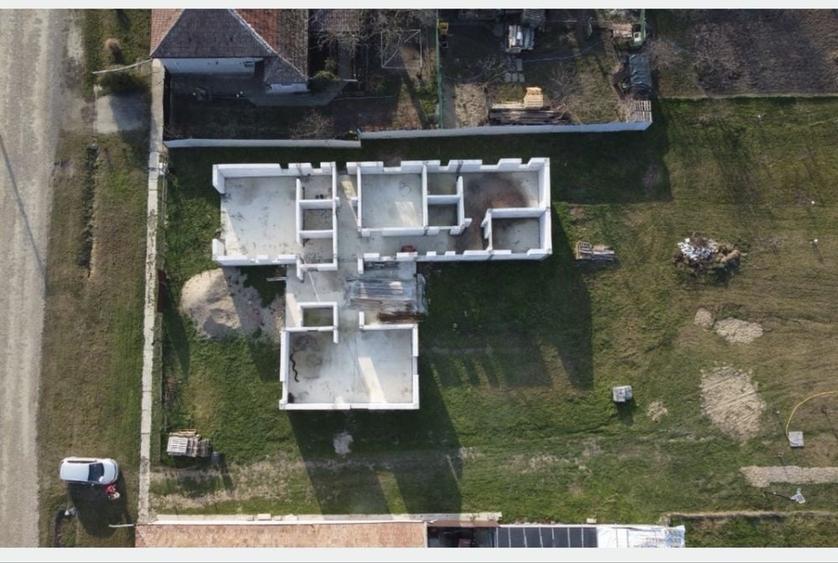 Spațiu comercial, în Turnu