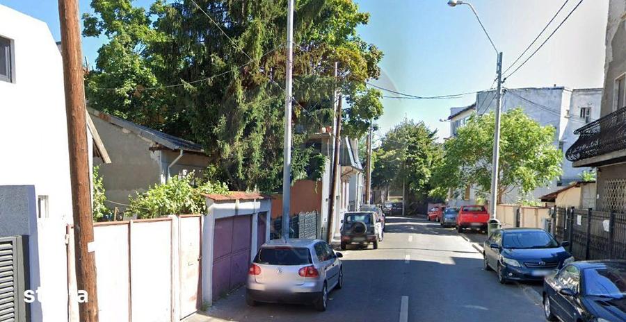 Casă cu 4 camere cu Teren 153 Mp în Grivița