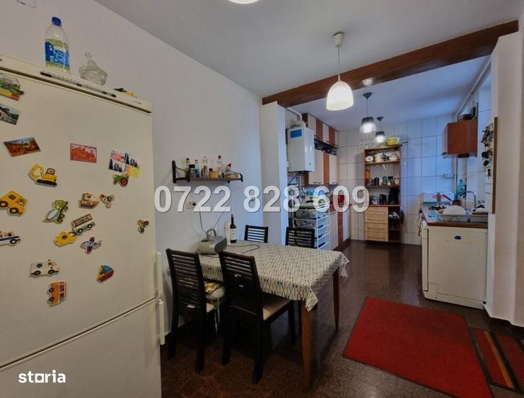 Casă cu 4 camere cu Teren 100 Mp în Central