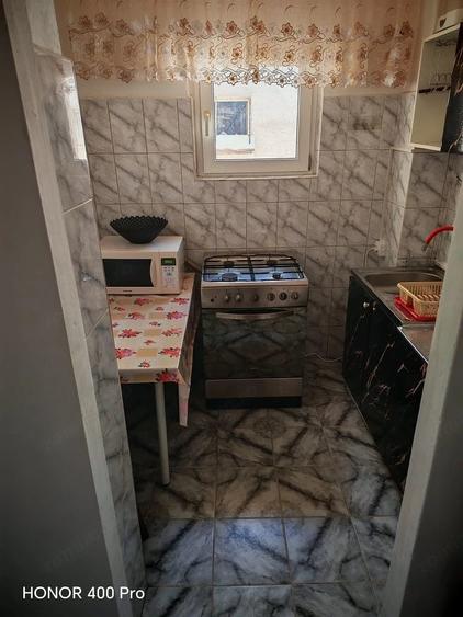 Apartament cu 2 camere semidecomandat în 1 Decembrie 1918