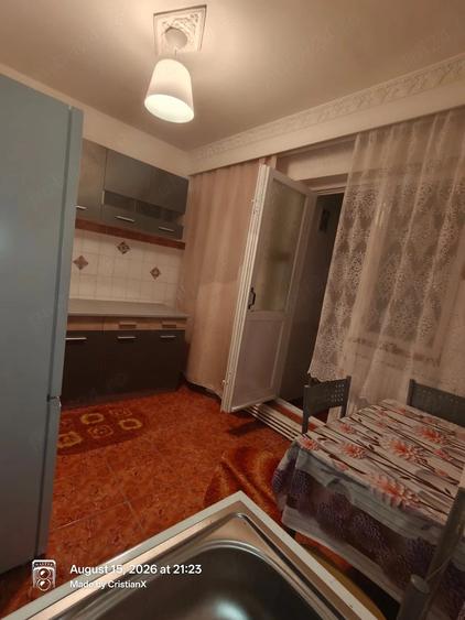 Garsonieră decomandată în Școlilor