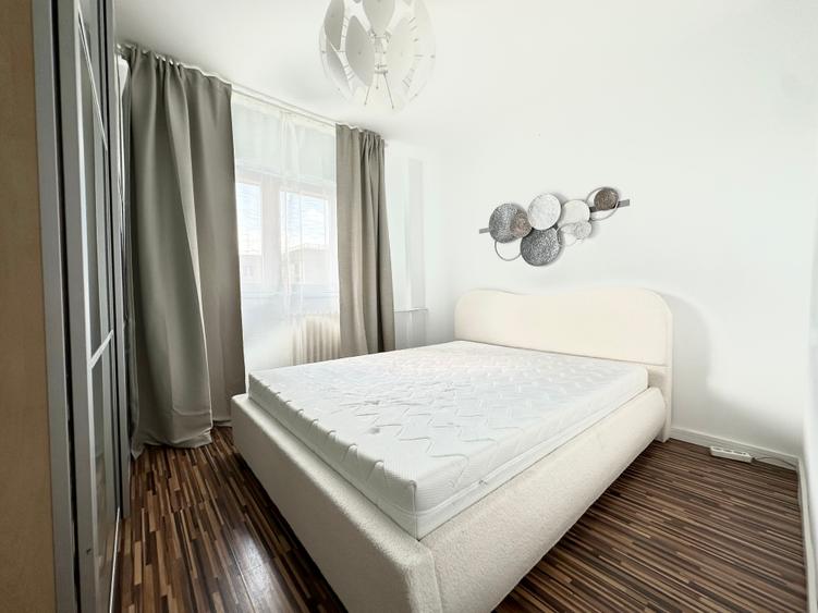 Apartament cu 2 camere decomandat în Moșilor