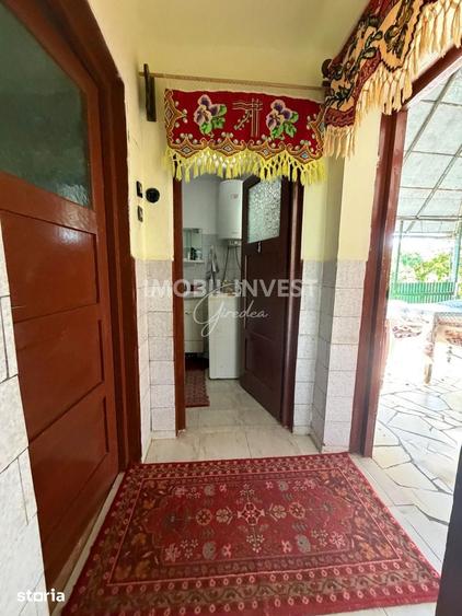 Casă cu 3 camere cu Teren 2200 Mp în Pianu
