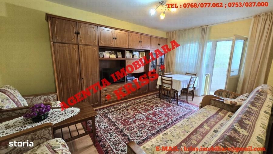 Apartament cu 3 camere decomandat în Central