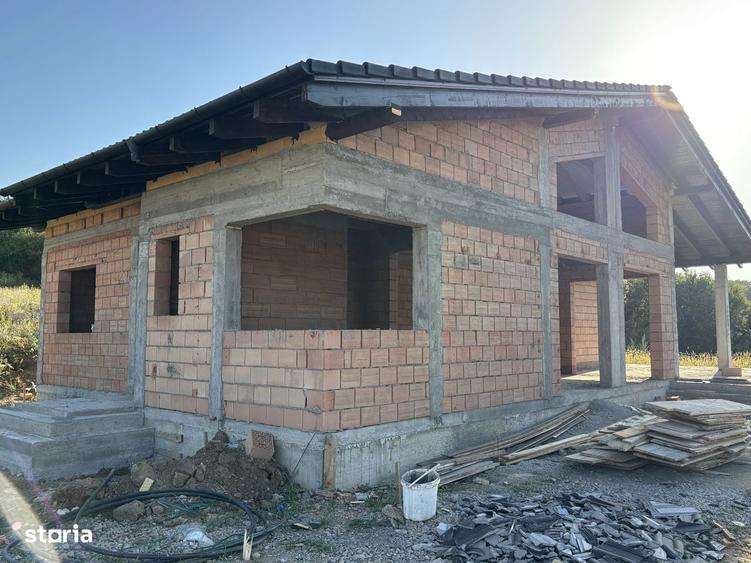 Case noi unifamiliale 4 camere 3 bai 700 mp teren - 6