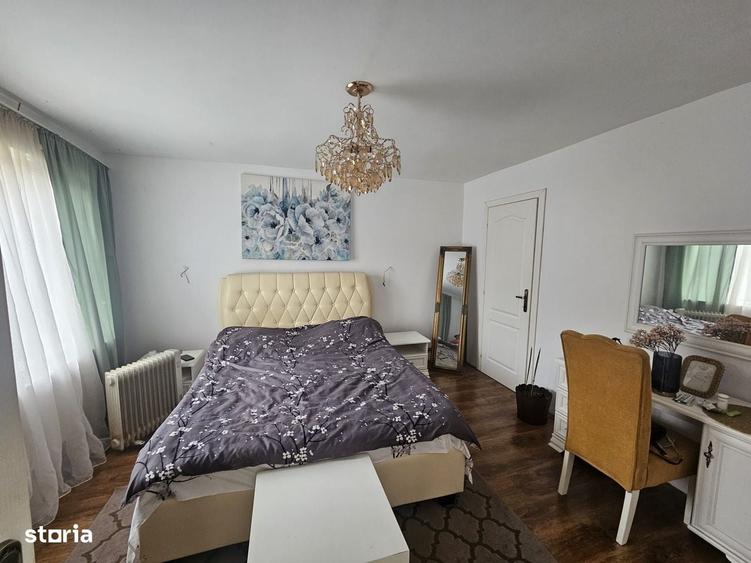Casă cu 4 camere în Chițești