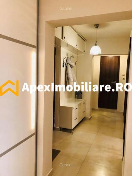 Apartament cu 4 camere semidecomandat în Moșilor