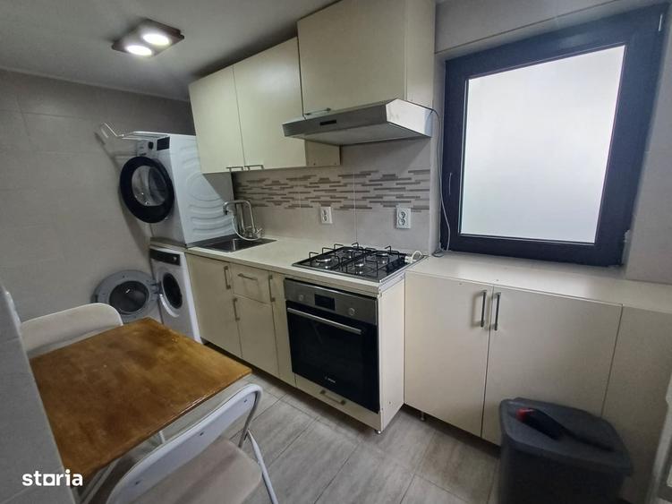 Casă cu 3 camere în Dămăroaia