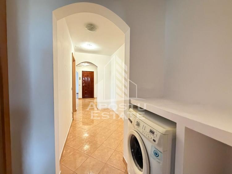 Apartament cu 3 camere decomandat în Lunei