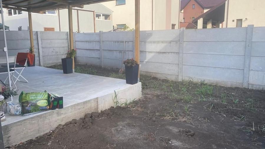 Duplex cu 4 camere cu Canalizare în Nord-Est