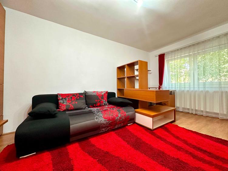 Garsonieră decomandată în Zorilor