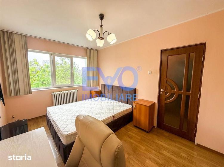 Apartament cu 2 camere semidecomandat în Podu Roș