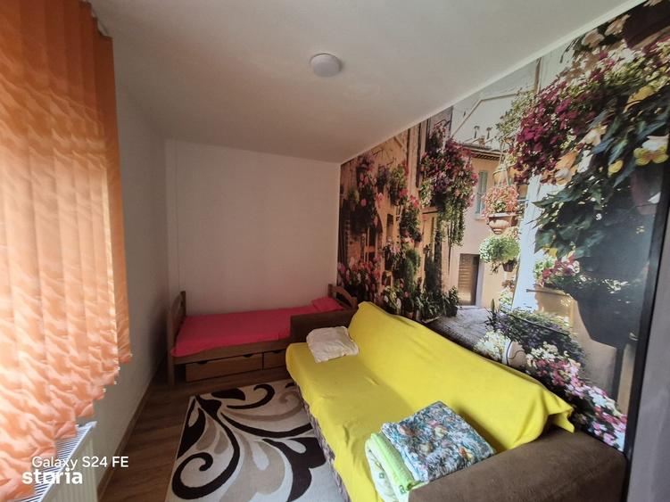 Apartament cu 4 camere decomandat în Calea Romanului