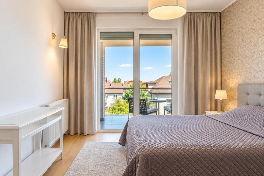 Apartament cu 2 camere semidecomandat, mobilat în Băneasa