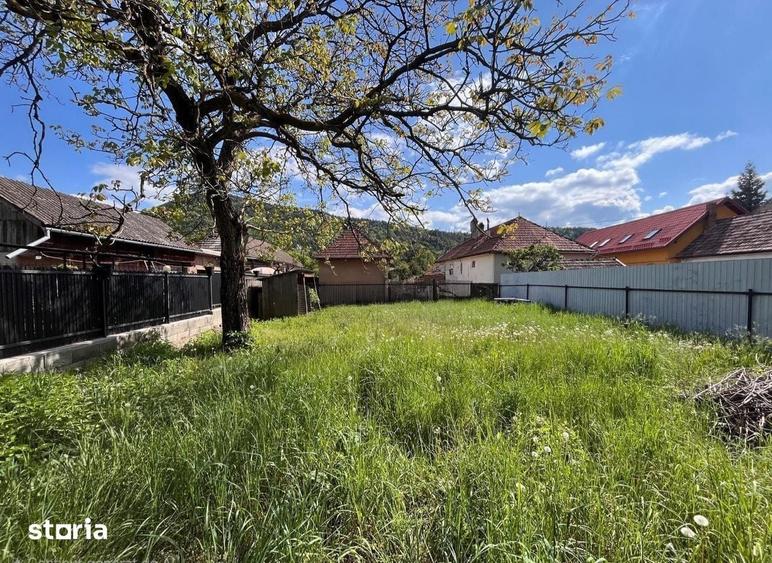 Casă cu 2 camere cu Teren 659 Mp în Central