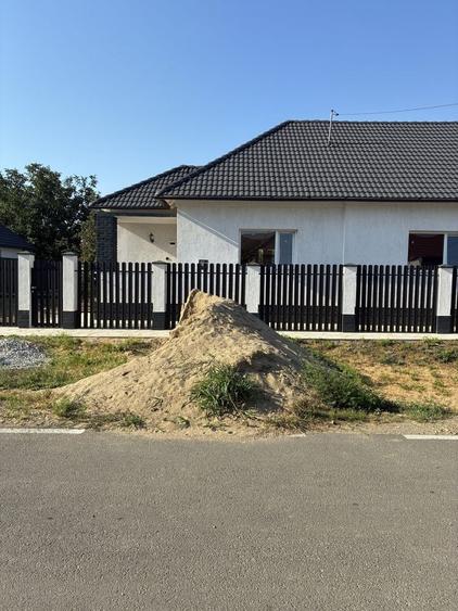 Casă cu 4 camere în Șimand