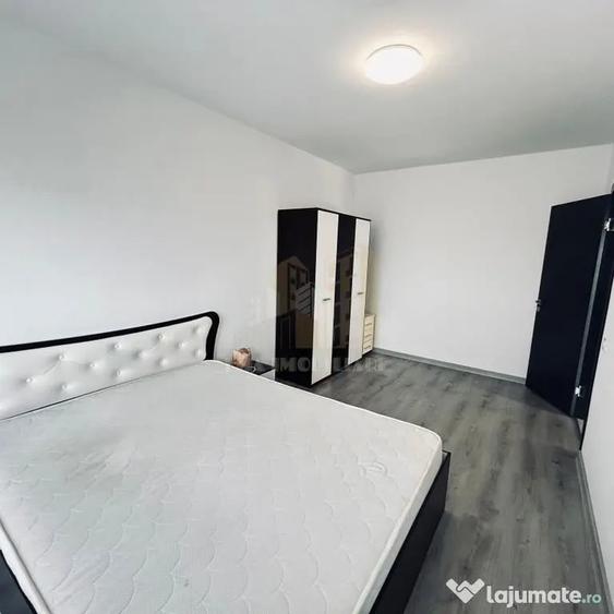 Apartament cu 3 camere decomandat în Sânpetru