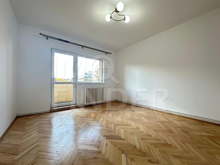 Apartament cu 3 camere decomandat, mobilat în Zorilor