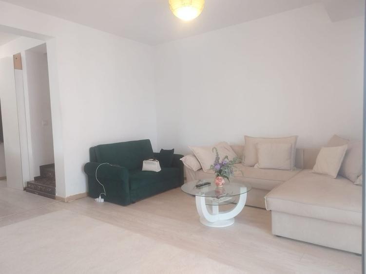 Duplex cu 3 camere cu Canalizare în Sud-Est