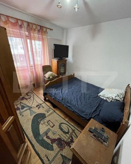 Apartament cu 4 camere semidecomandat, mobilat în Fălticeni