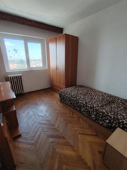 Apartament cu 3 camere decomandat în Aradul Nou