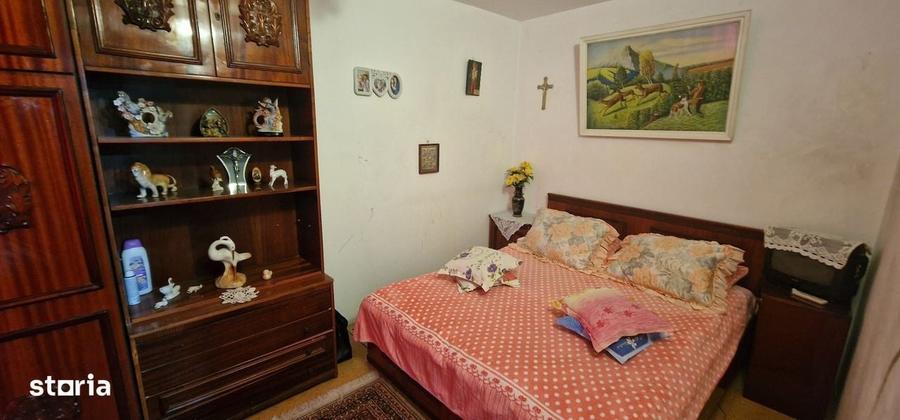 Trei camere, etajul 1, Piata Km 4-5 - 3
