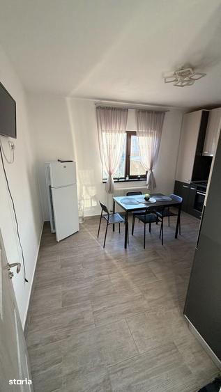 Casă cu 4 camere cu Teren 250 Mp în Central