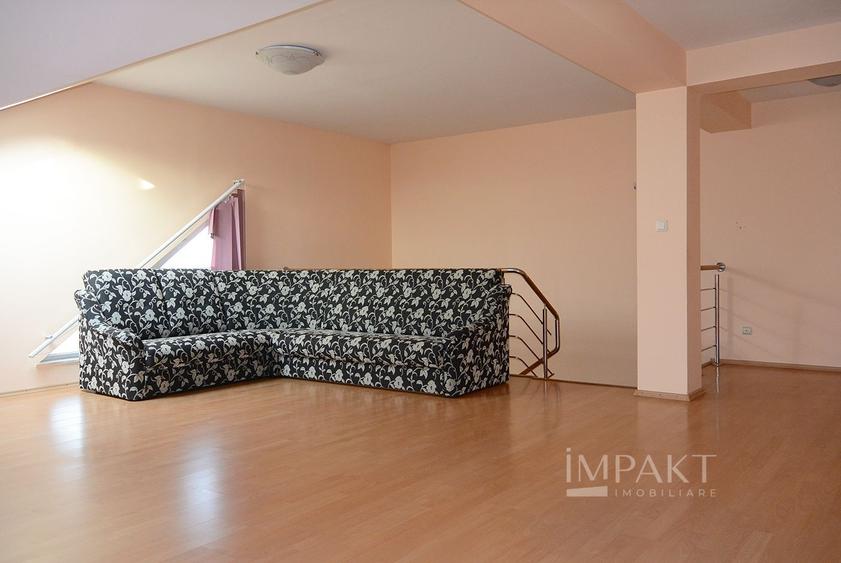 Apartament cu 5 camere decomandat în Bună Ziua