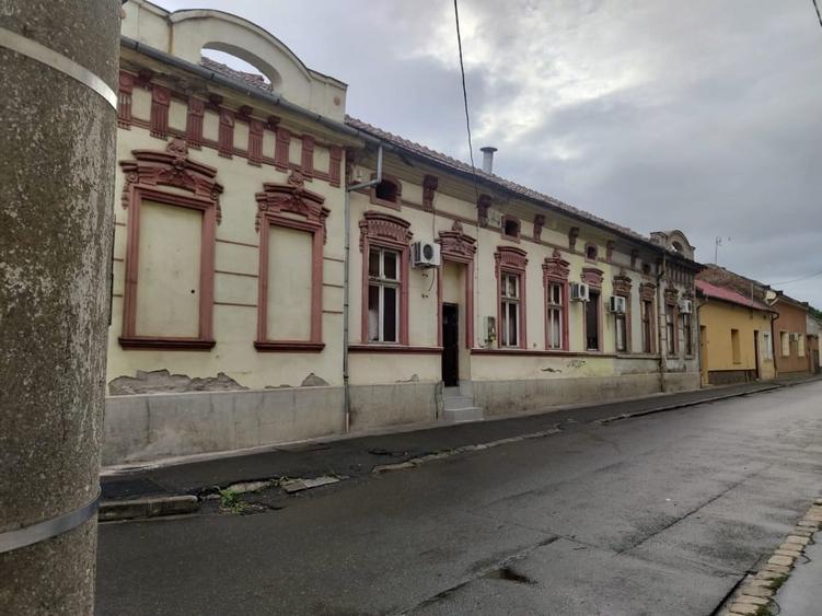 Spațiu comercial, de 50 mp, în Ultracentral