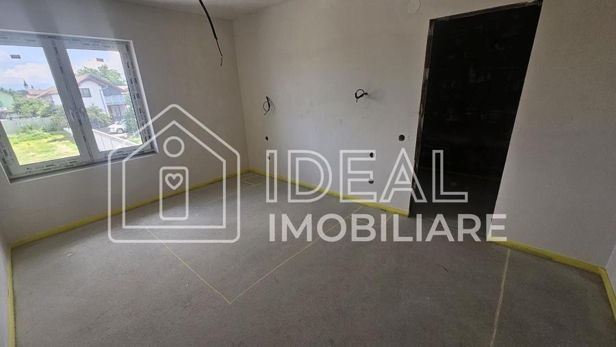 Casă individuală cu 4 camere cu Canalizare în Țiglari