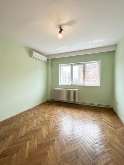 Apartament cu 3 camere decomandat, mobilat în Simion Bărnuțiu