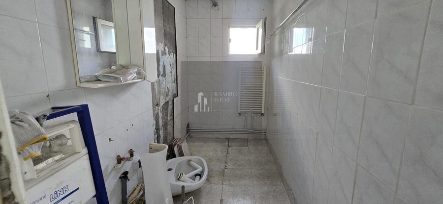 Apartament cu 3 camere decomandat în Brâncoveanu