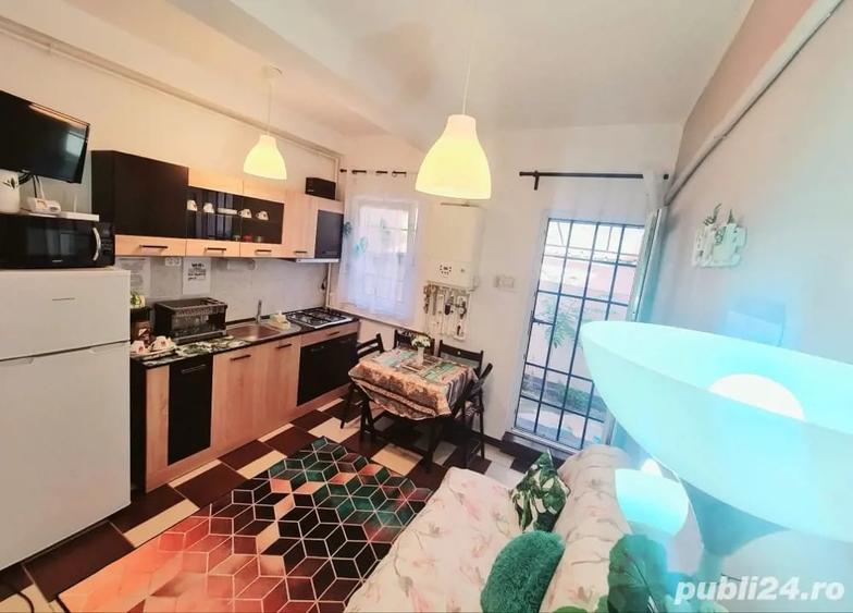 Apartament cu 2 camere decomandat în Central