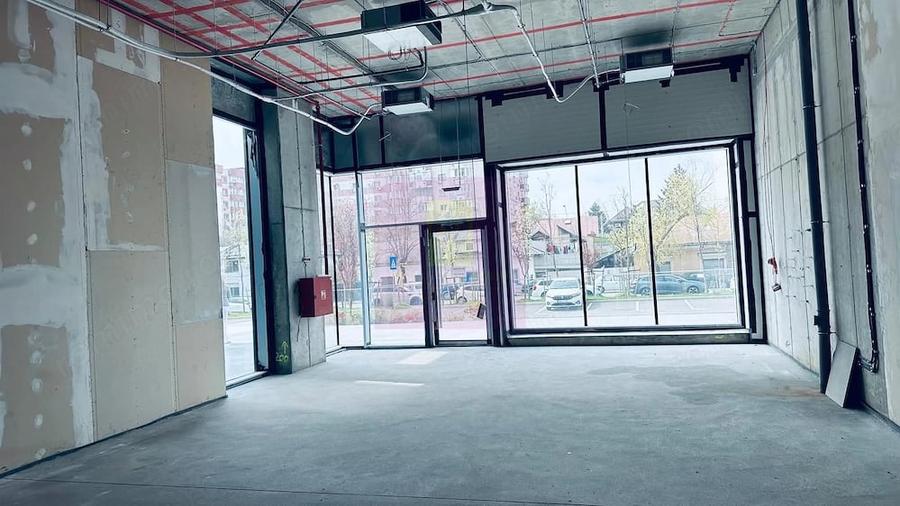 Spațiu comercial, de 103 mp, în Sebastian