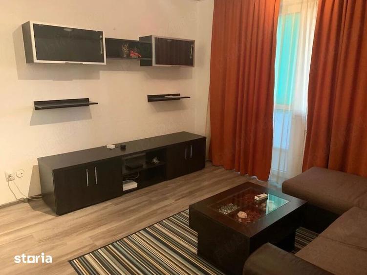 Apartament cu 3 camere semidecomandat, mobilat în Iancului
