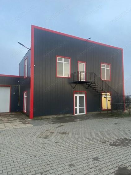 Spațiu comercial, de 300 mp, în Central