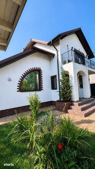 Casă cu 4 camere cu Teren 500 Mp în Crevedia