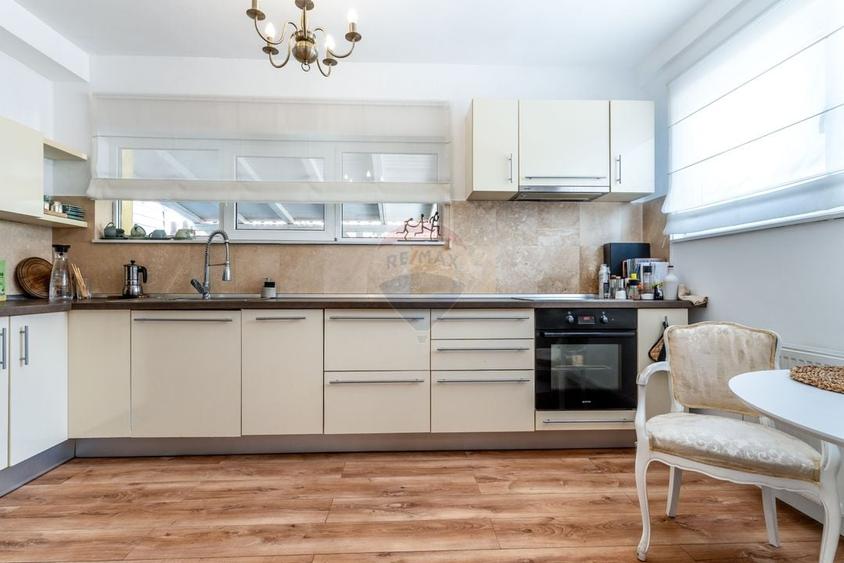 Duplex cu 4 camere cu Teren 205 Mp în Andrei Mureșanu