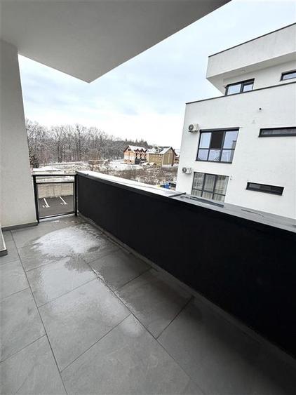 Apartament cu 2 camere semidecomandat în Sânmartin