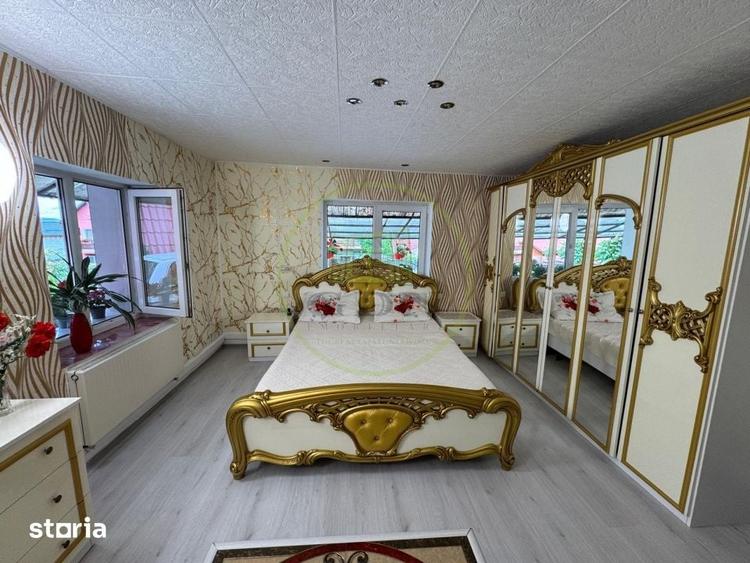 Casă cu 5 camere cu Teren 1400 Mp în Bonț