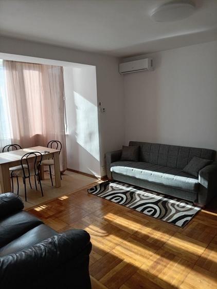 Casă cu 2 camere în Central