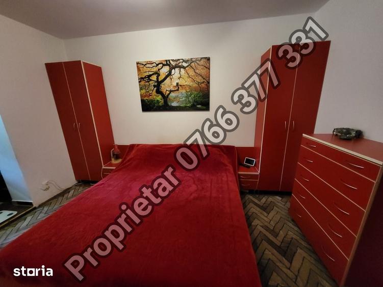 Apartament cu 3 camere semidecomandat în Titan