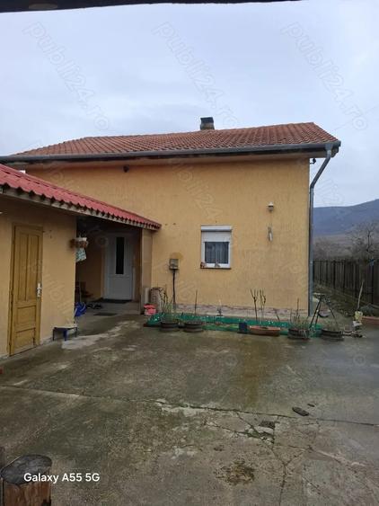 Casă în Galșa
