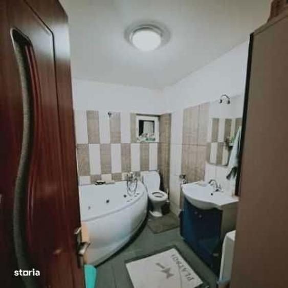 Casă cu 4 camere cu Teren 215 Mp în Crevedia
