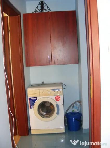 Apartament cu 2 camere semidecomandat în Giurgiului